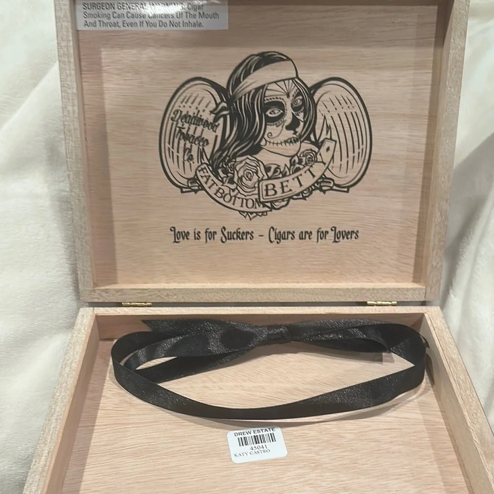Deadwood Tobacco Co. Cigar Boxes Set
